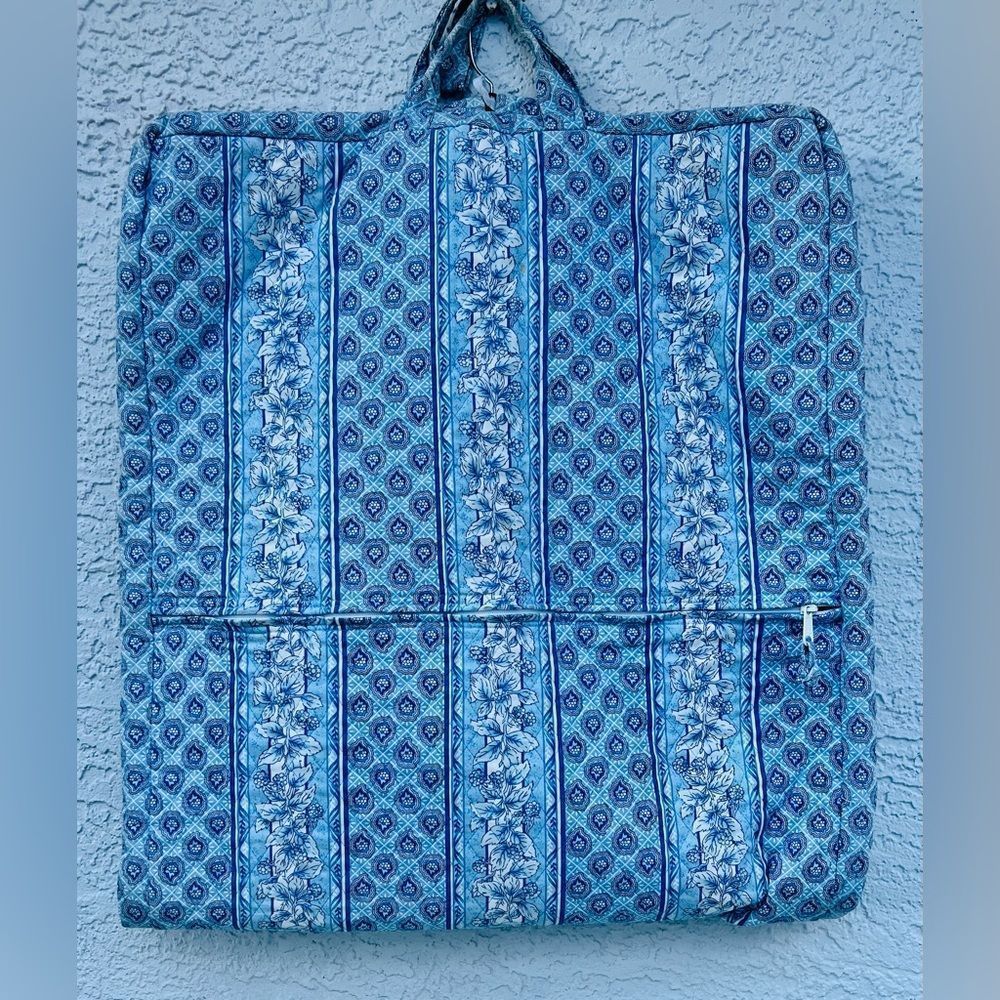 LONGABERGER THE TRAVEL SERIES BLUE FLORAL WEEKENDER GARMENT BAG - Picture 5 of 13